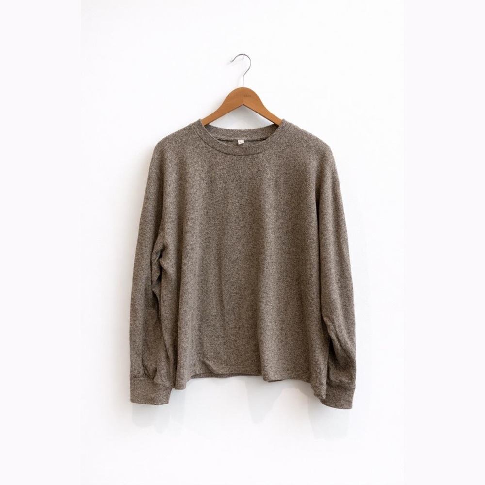 Uniqlo Heathered Brown Crewneck Sweater